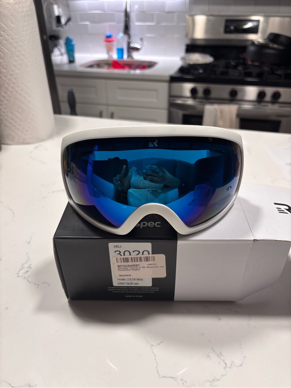 Retrospec White Ski Goggles with Blue Mirrored Lens